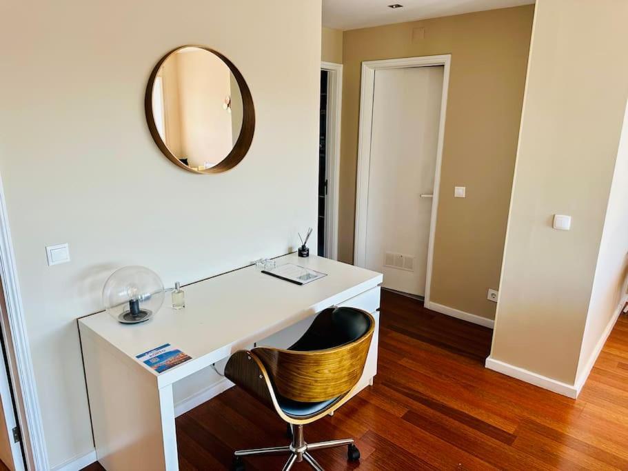 Renovado Com Ac, 2 Wc Completos, Terraco E Garagem Apartment Porto Exterior foto