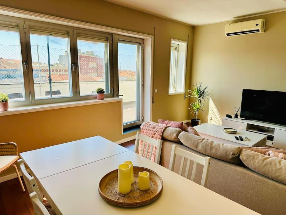 Renovado Com Ac, 2 Wc Completos, Terraco E Garagem Apartment Porto Exterior foto